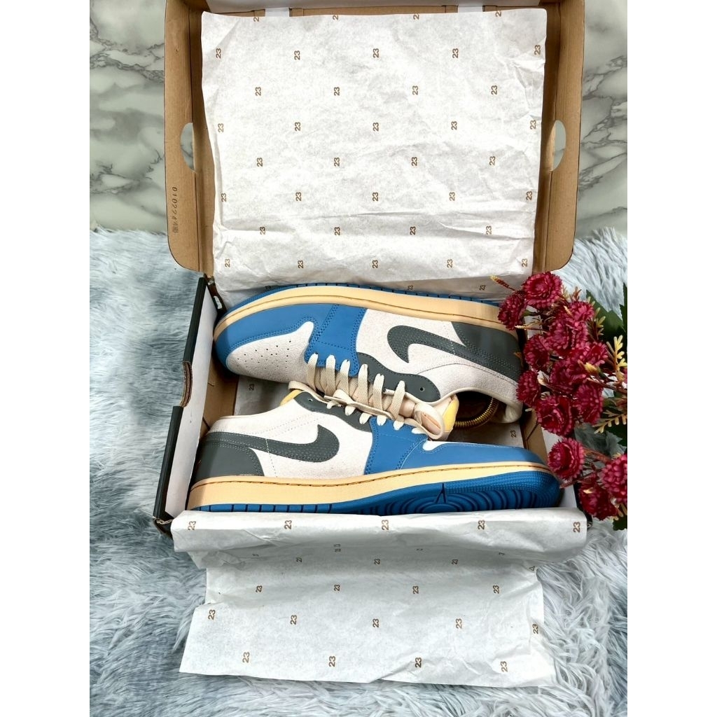 Nike Jordan 1 Low Vintage UNC Grey "Tokyo 96"
Size UK 9.5/ EUR44.5 / 28.5 CM

🐳 ราคา 3,500 บาท 🐳

