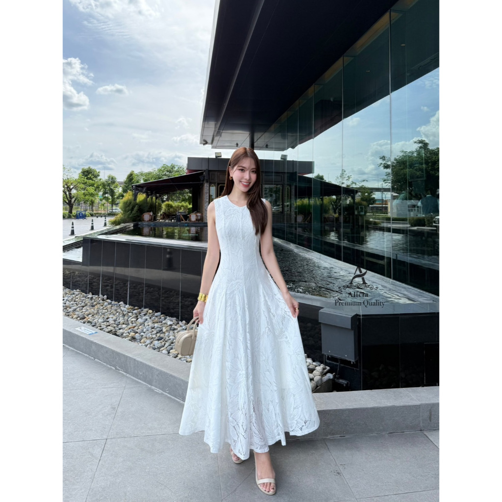 ABG234 ABIGAIL BRAND ชุดเดรสยาวแขนกุด เนื้อผ้าลูกไม้ [2PM]