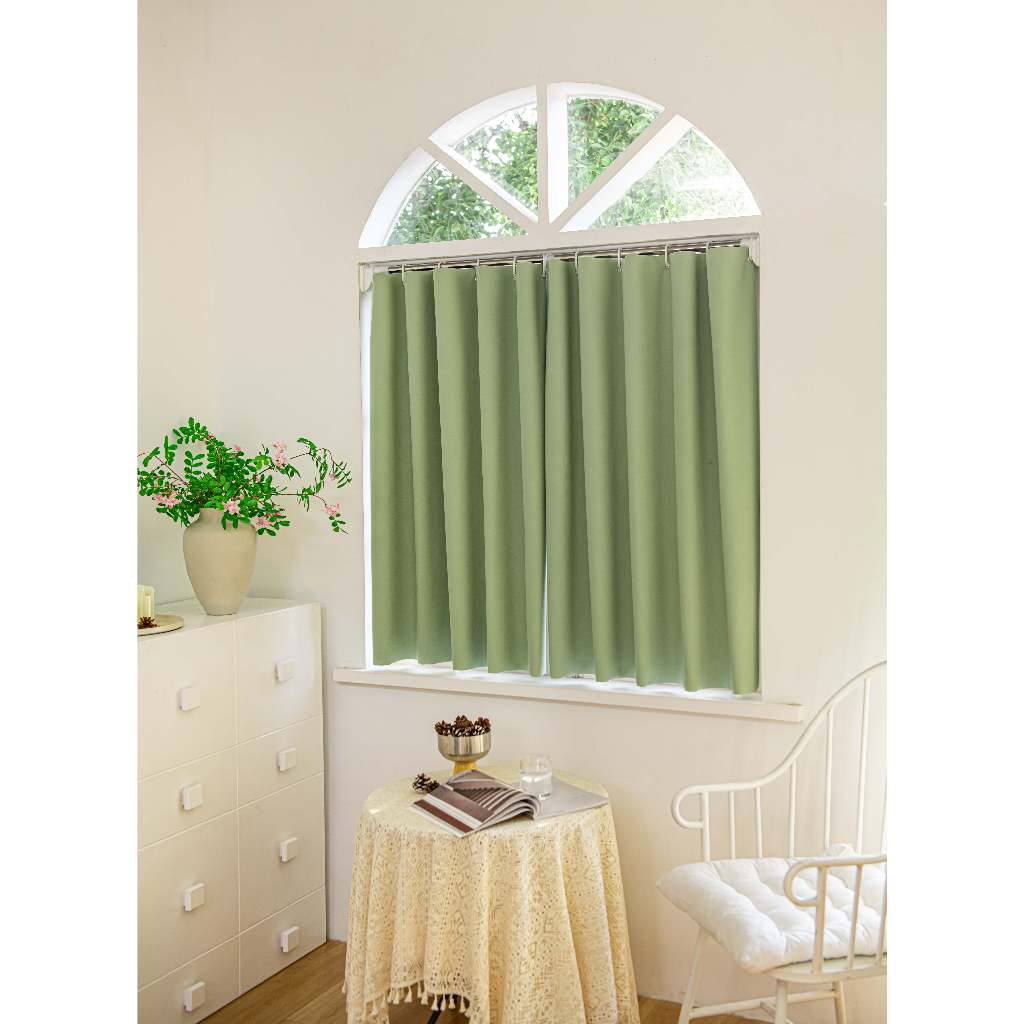 สีเขียว ผ้าม่านตาไก่ ผ้าม่านกันรังสียูวี 100% ผ้าม่านกันแสงดีไซน์เรียบง่าย ผ้าม่านประตู ติดตั้งง่าย พร้อมจัดส่งทันที - รูปที่ 3