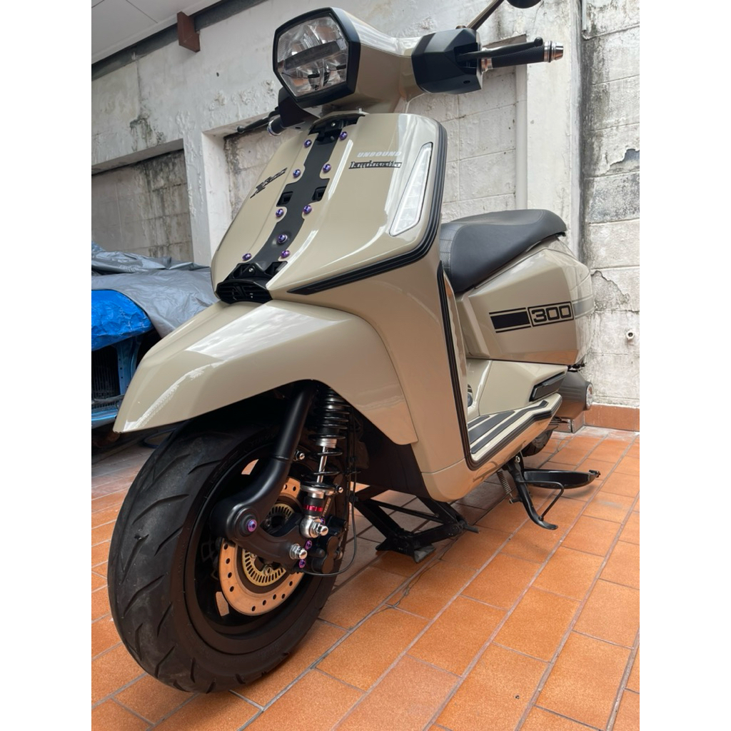 lambretta x300 มือสองยกให้ฟรี