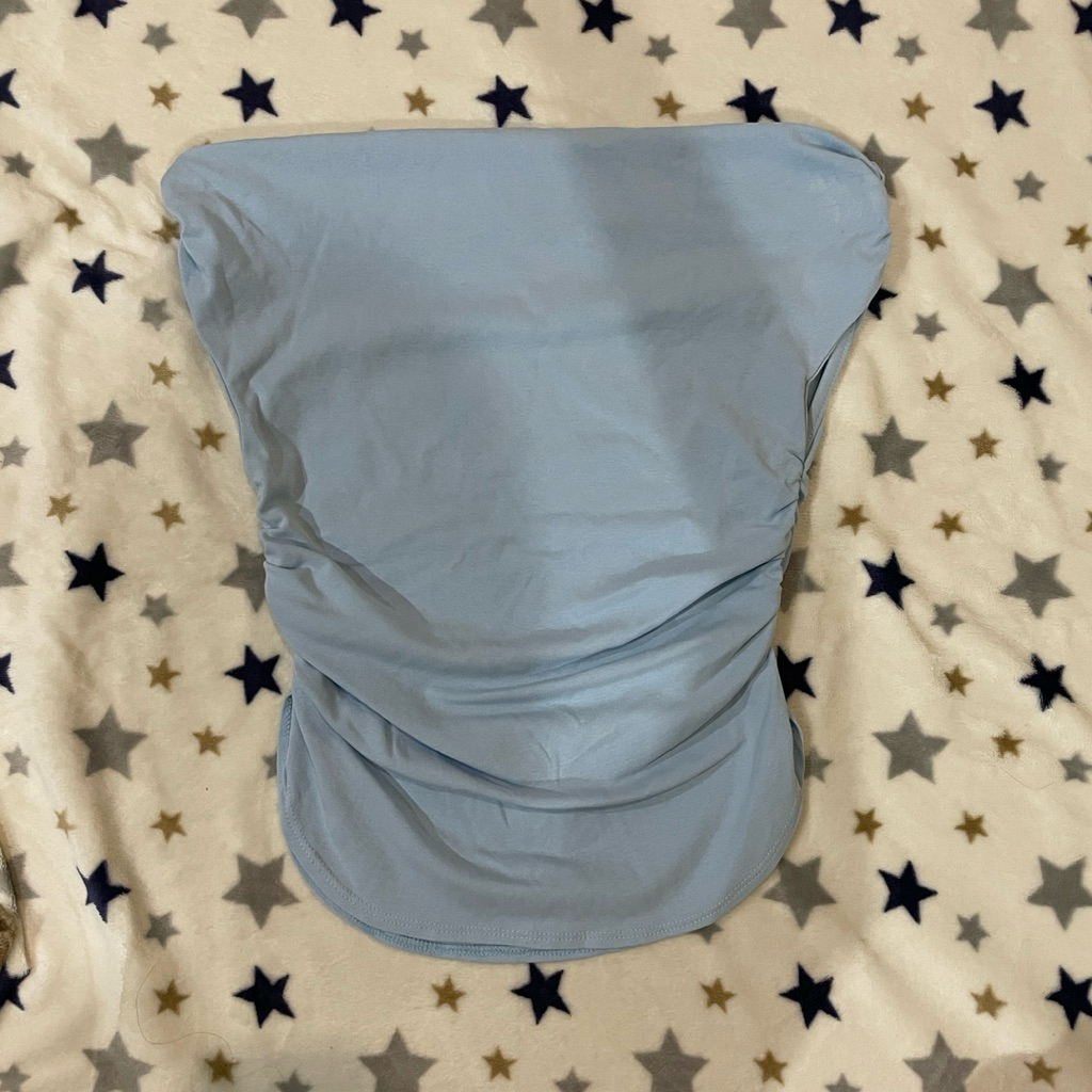 มือสอง เสื้อย่น ปาดไหล่ Atip