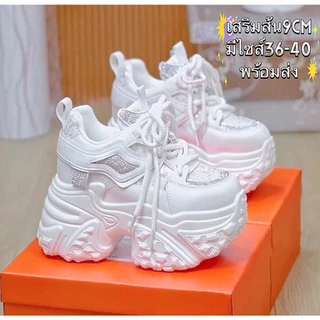Mavis{รุ่นใหม่มาแรง ส้นหนาถึง9cm} รองเท้าผ้าใบผู้หญิง แฟชั่น เบา ใส่สบาย ทรงงามมาก รองเท้าลำลอง ดีไซน์โดดเด่น NO.M172