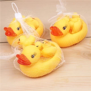 🐤เป็ดอาบน้ำ เป็ดยางลอยน้ำ บีบมีเสียงปิ๊ปๆ ของเล่นอ่างอาบน้ำ 1 set 4ตัว