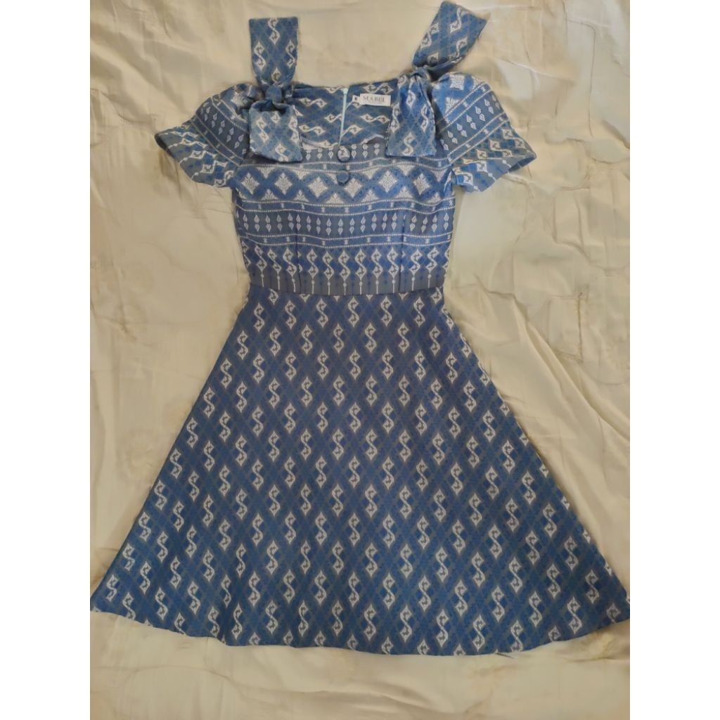 ชุดผ้าไทย เดรสผ้าไทย ผ้าทอ mabel สีฟ้า ลายขอ มือสอง