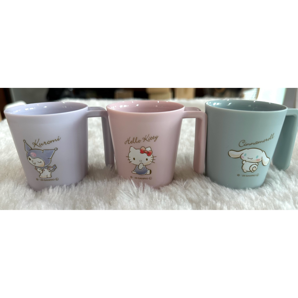 แก้วมีหูจับkitty made in Japan🇯🇵