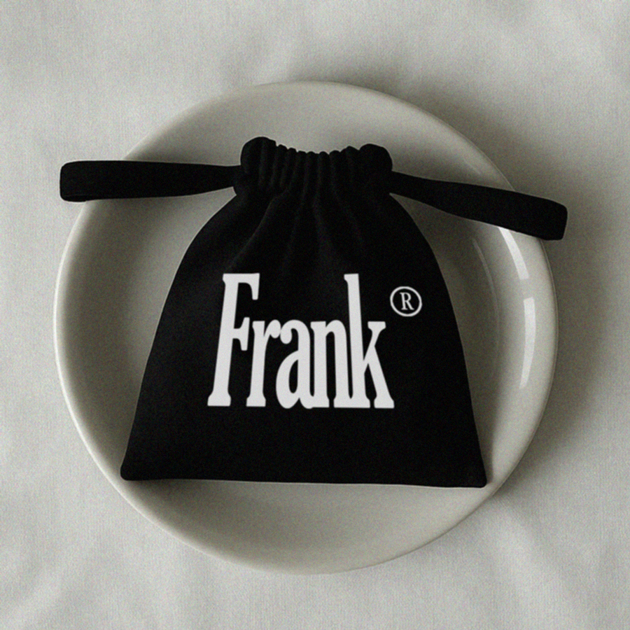 FRANK - Aroma Black Sachet ถุงหอมกระจายกลิ่น 40g. ถุงหอมจากหินภูเขาไฟ พกความหอมใส่กระเป๋าไปได้ทุกที่