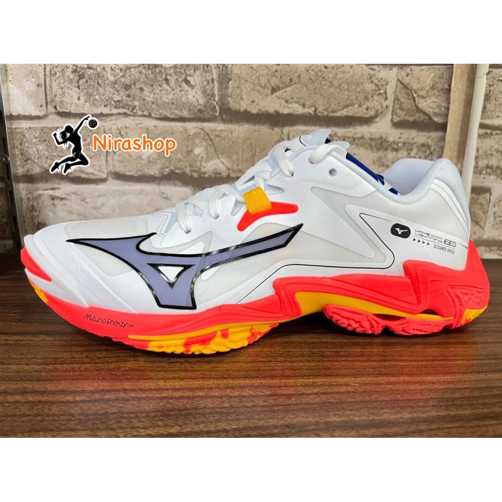Mizuno Wave Lightning Z8