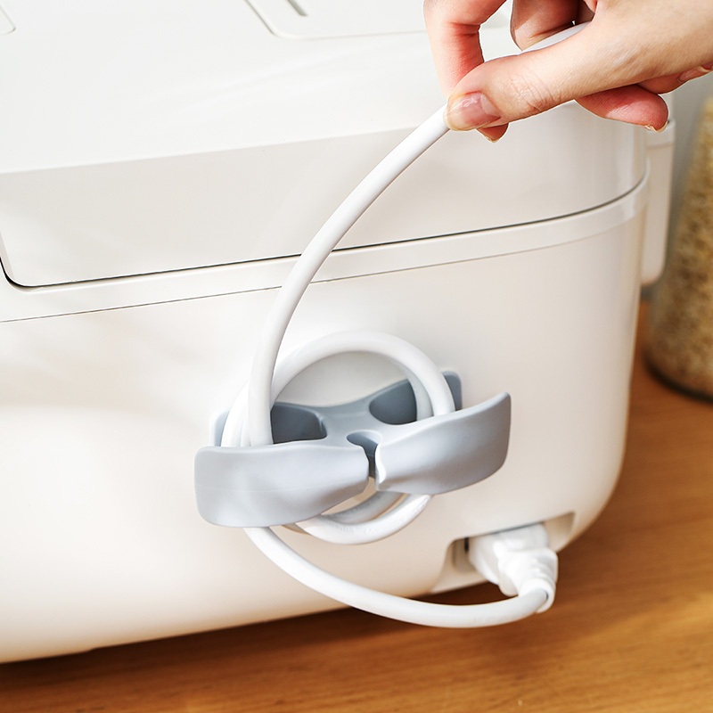 ที่เก็บปลั๊ก ตัวยึดปลั๊ก ที่จัดระเบียบสายไฟในบ้าน ไม่จําเป็นต้องเจาะ มีกาวในตัว แบบติดผนัง - รูปที่ 3