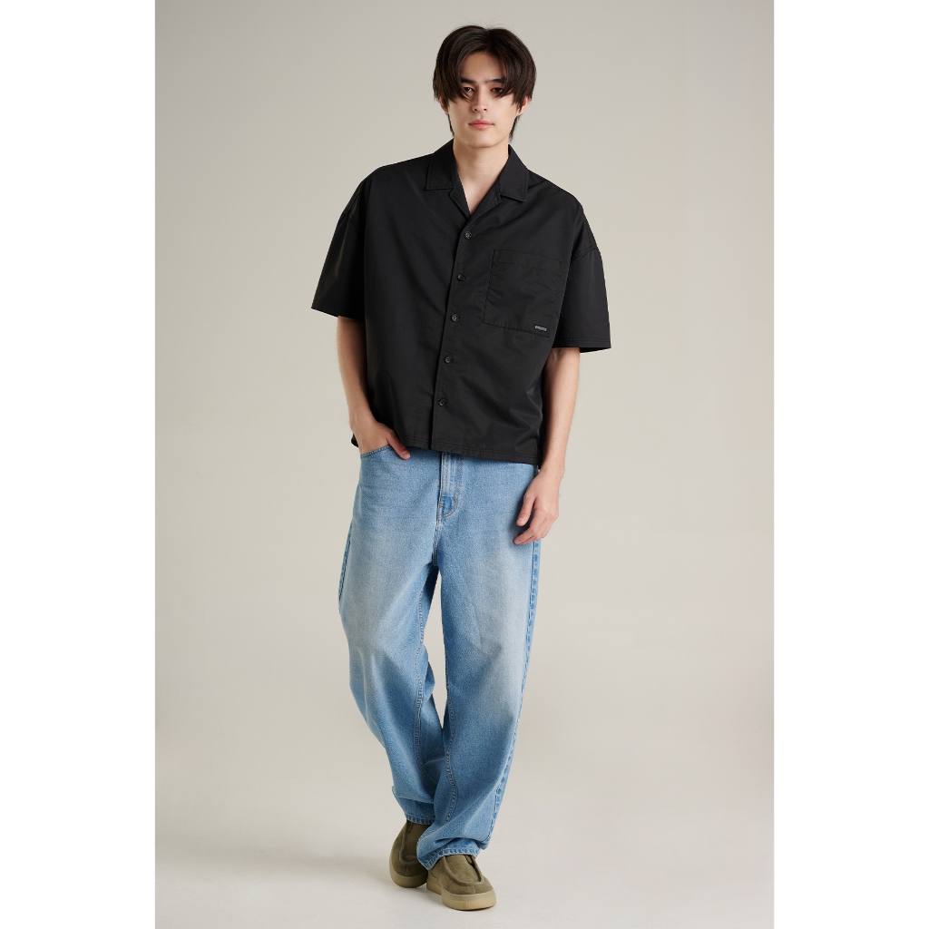 Mc JEANS (แม็คยีนส์) เสื้อเชิ้ตผู้ชาย เสื้อเชิ้ตแขนสั้น ทรงโอเวอร์ไซส์ Oversized Shirt มีให้เลือก 3 สี MSSZ287