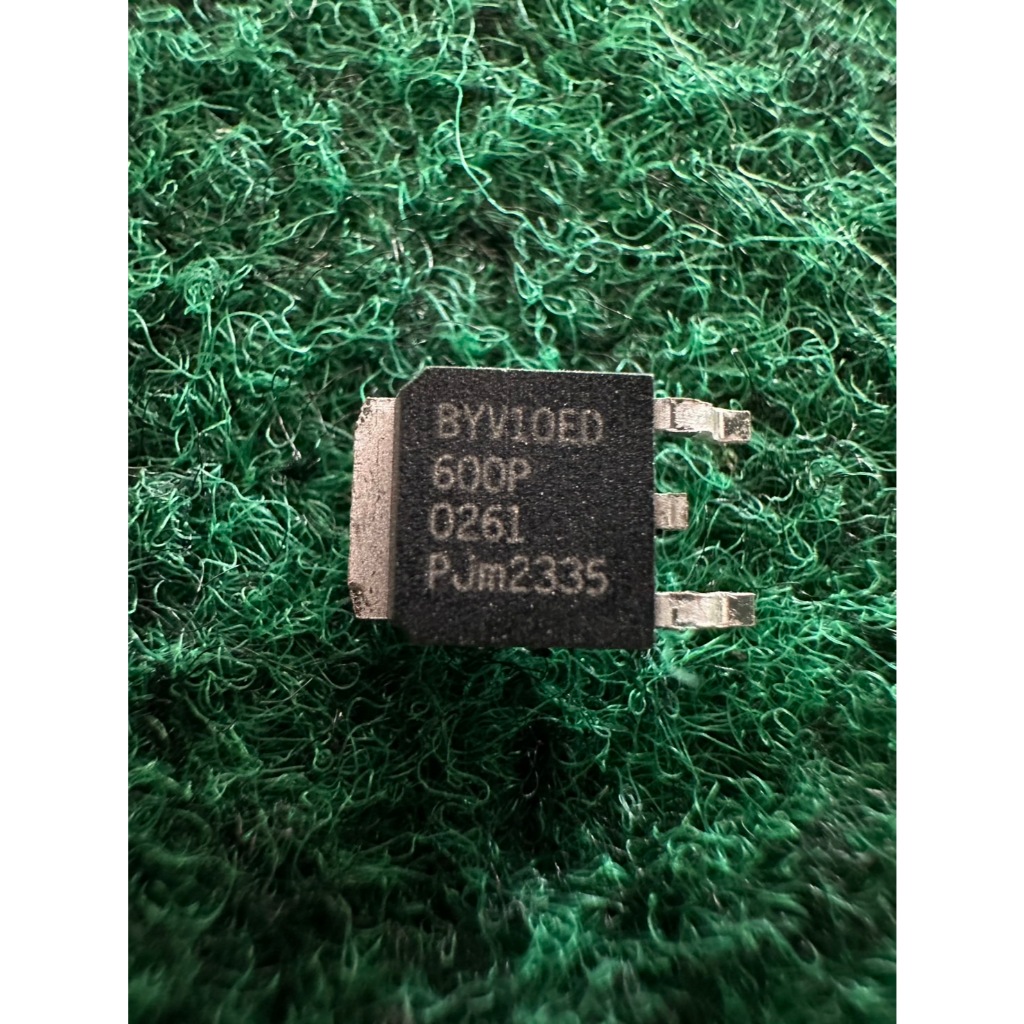 Diode  BYV10ED-600P BYV10ED TO-252 จำนวน 1 ตัว