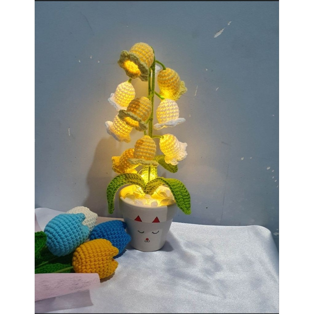 Cute Crochet Lamp onhand