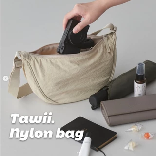 Tawii. กระเป๋าสะพายข้าง Unisex Crossbody ไนลอน กระเป๋าไนล่อน กันน้ำ เบา แฟชั่นหลากหลาย กระเป๋ายอดนิยม