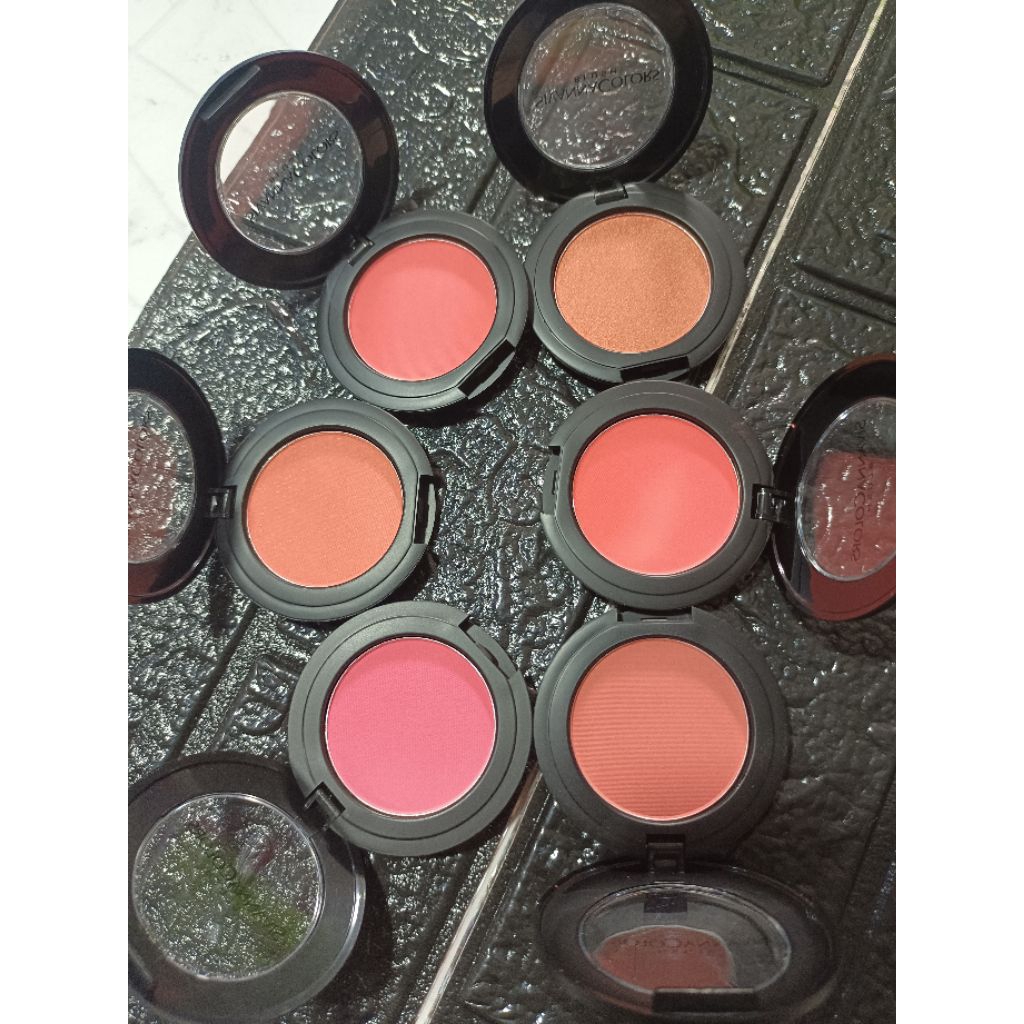 Sivanna colors Blusher สิวันนา บรัชออน ปัดแก้มกล่องดำเล็ก ตกแต่งแก้มให้สวยงามมีสีสันเนื้อดีสีสวยติดทนนาน