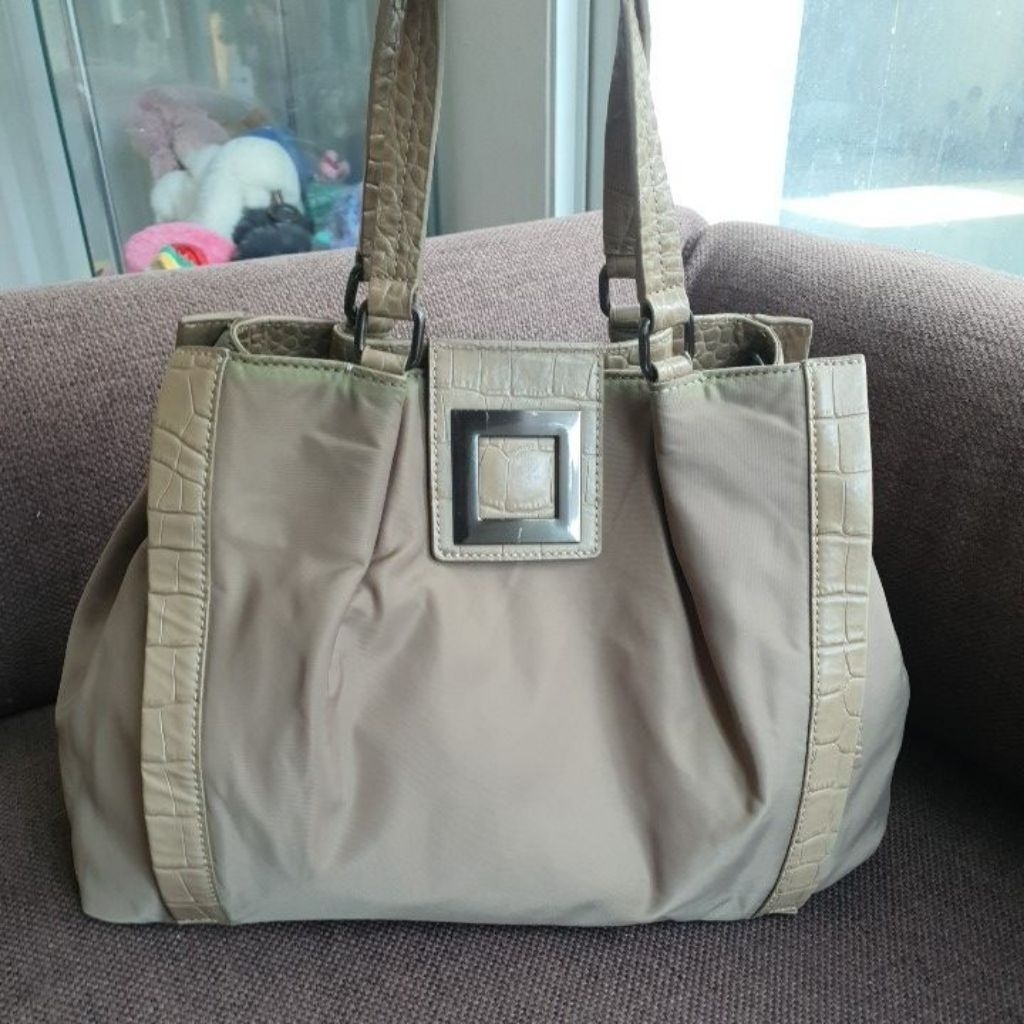 กระเป๋าไนลอน Rouge lounge