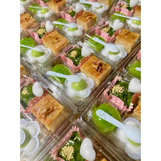 MEE กล่องเบเกอรี 4ช่องใส DD-44 Lock ล็อคได้ (50ใบ) สำหรับใส่อาหาร ใส่ขนม