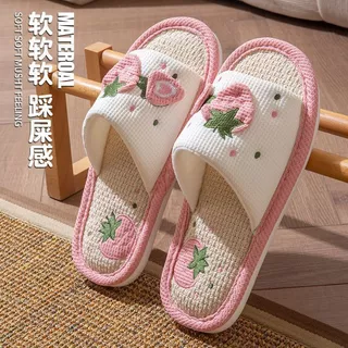 🔆ใหม่🔆(SH-1-33) รองเท้าสลิปเปอร์ ปักลายสตอเบอร์รี่ รองเท้าผ้าใส่เดินในบ้าน พื้นกันลื่น ชายและหญิง