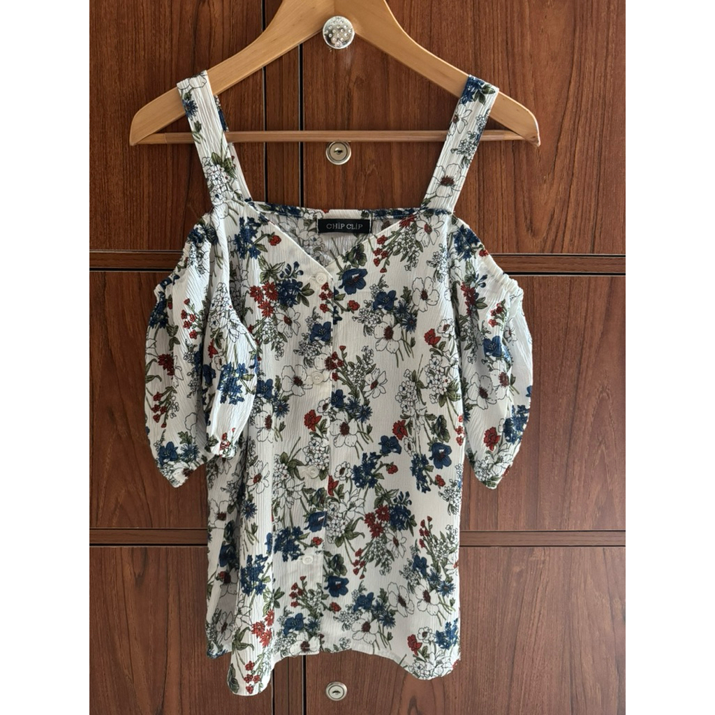 Chip Clip เสื้อเปิดไหล่แขนตุ๊กตา ลายดอกไม้