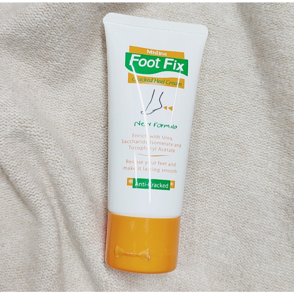 ครีมบำรุง ส้นเท้า Mistine Foot Fix Cracked Heel Cream 20g. มิสทีนฟุตฟิกซ์ แคร็ก ฮีล ครีมบำรุงฝ่าเท้า ส้นเท้า หมดอายุปี28