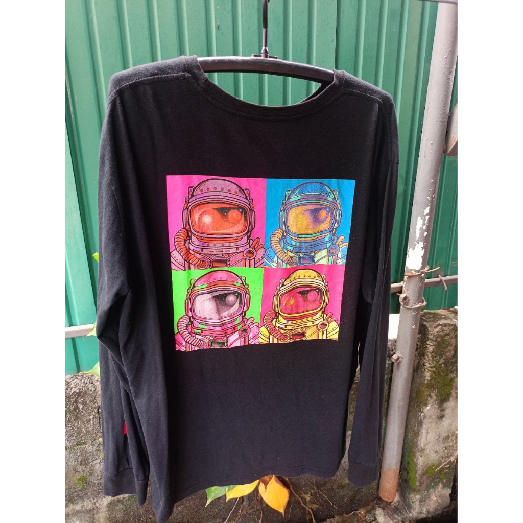 [9.15 ลด55%] เสื้อยืดแขนยาวมือสอง USA อก50-52 2XL ด้านหน้าสกรีน NAZA ด้านหลังสกรีนสวยมากแตกนิดนึงขอค