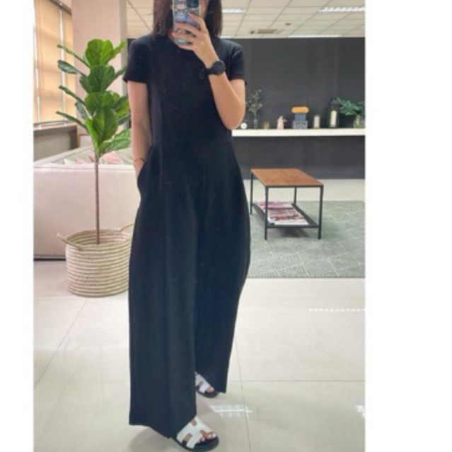 ❌มีตำหนิ🤍ONTOP SHOP🤍จั้มขายาว  ทรงสวยหรูดูแพง ใส่ได้หลายโอกาส ช่วยพรางหุ่นให้ดูผอมสูงเลย