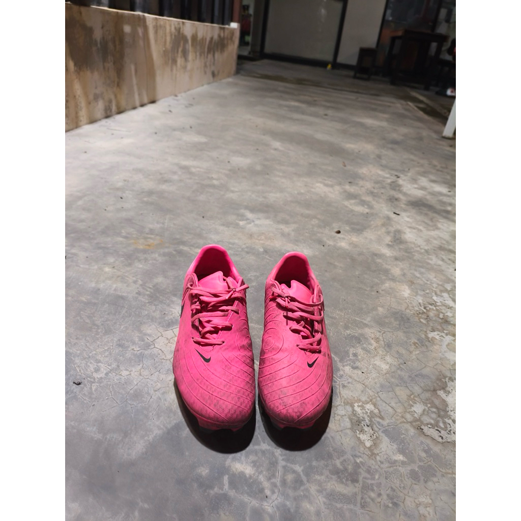 รองเท้าสตั๊ด:NIKE PHANTOM GX2 ACADEMY