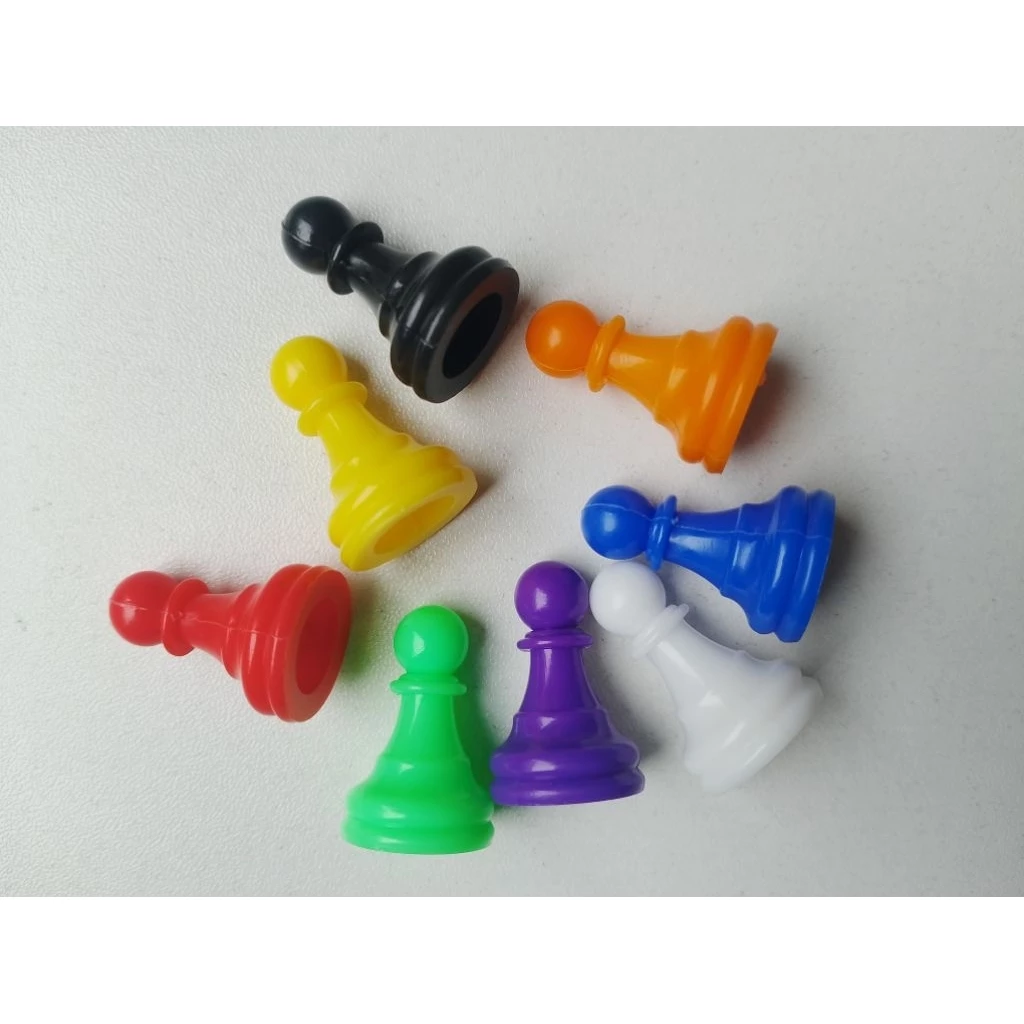 ตัวเดินเกมส์กระดาน 1 ชุด 8 ชิ้น 8 สี