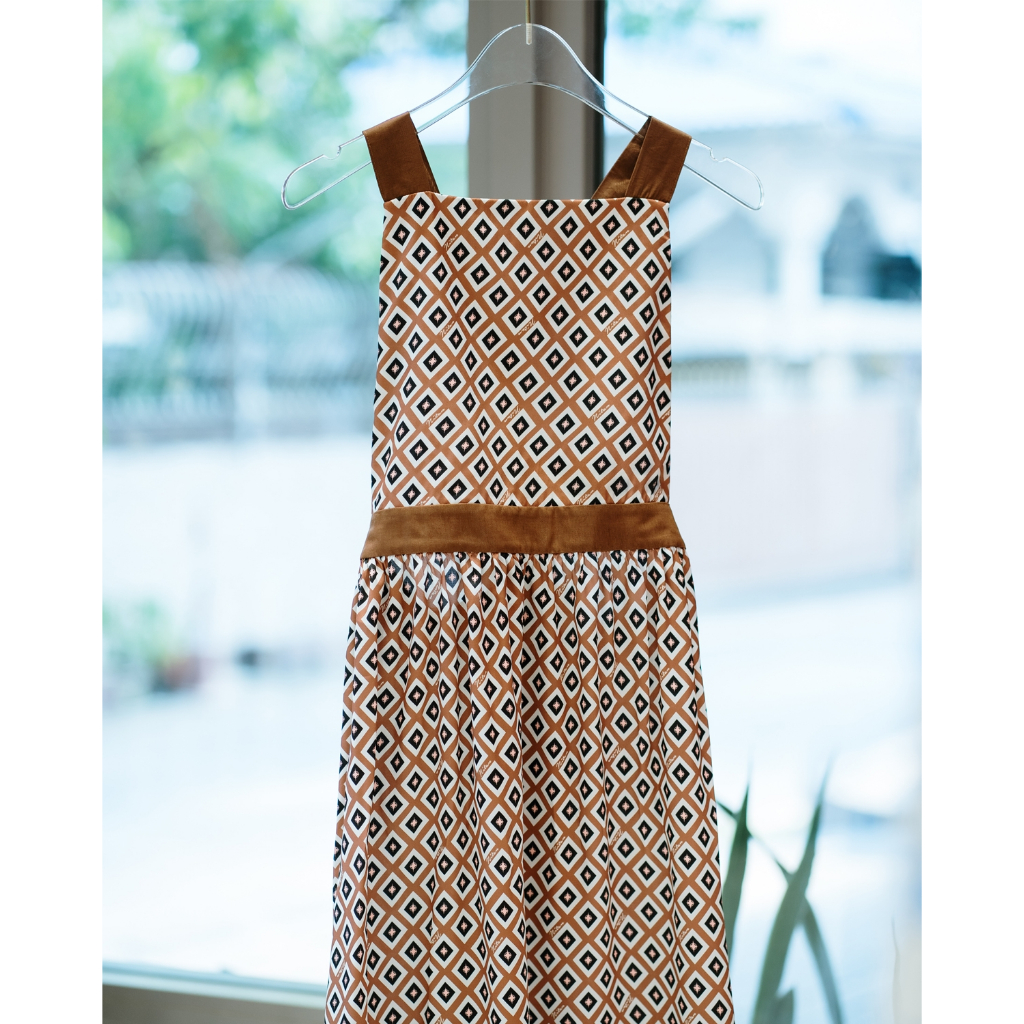 Nitan (นิทาน) ผ้ากันเปื้อน Apron