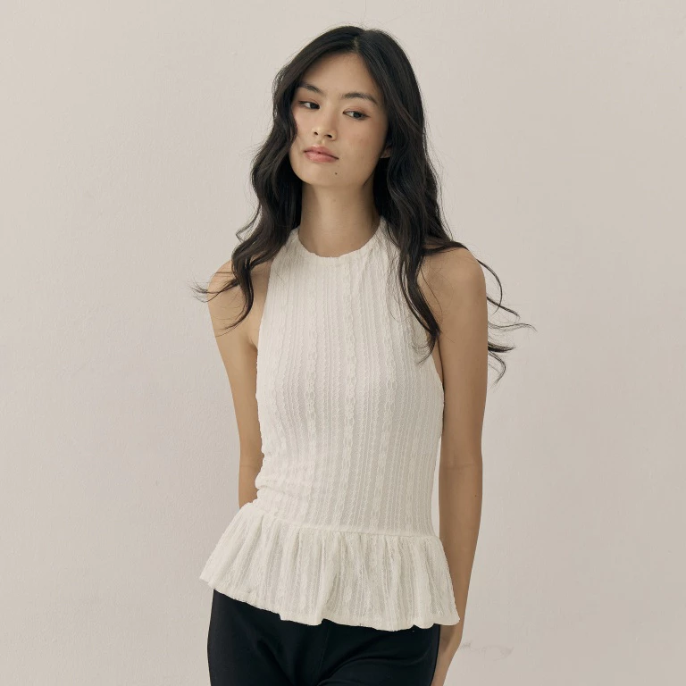 whatweartodayy Floral Top | เสื้อผูกคอ ผ้าลูกไม้ (พร้อมส่ง)