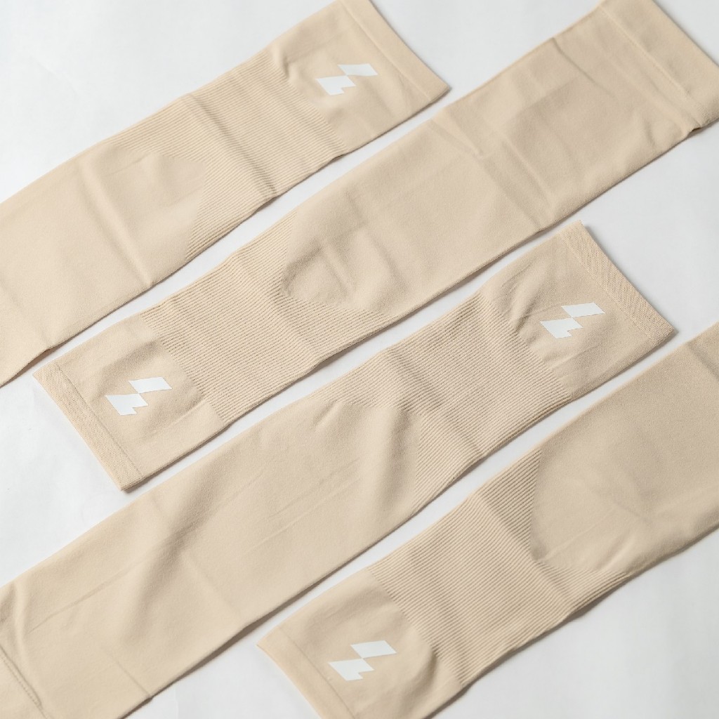 MOTIVE ปลอกแขน Arm Sleeves รุ่น AeroSkin ปลอกแขนกันแดด ปลอกแขนวิ่ง ไร้รอยต่อ - รูปที่ 5