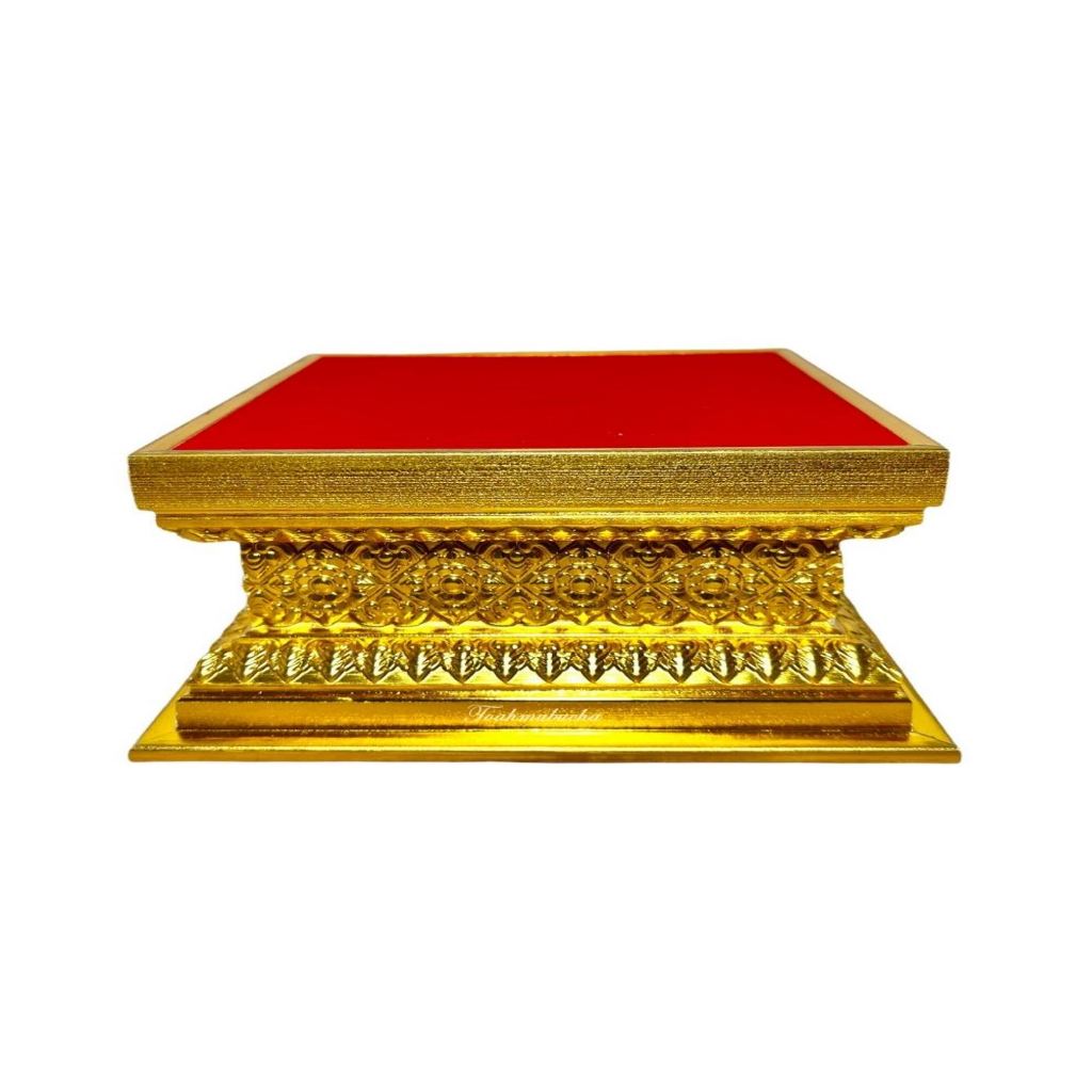 ฐานรองพระ ฐานพระลายดอกพิกุลทอง ฐานสีทอง กำมะหยี่สีแดง ขนาด 6x6 นิ้ว ฐานสูง 3 นิ้ว [พิกุลทอง]