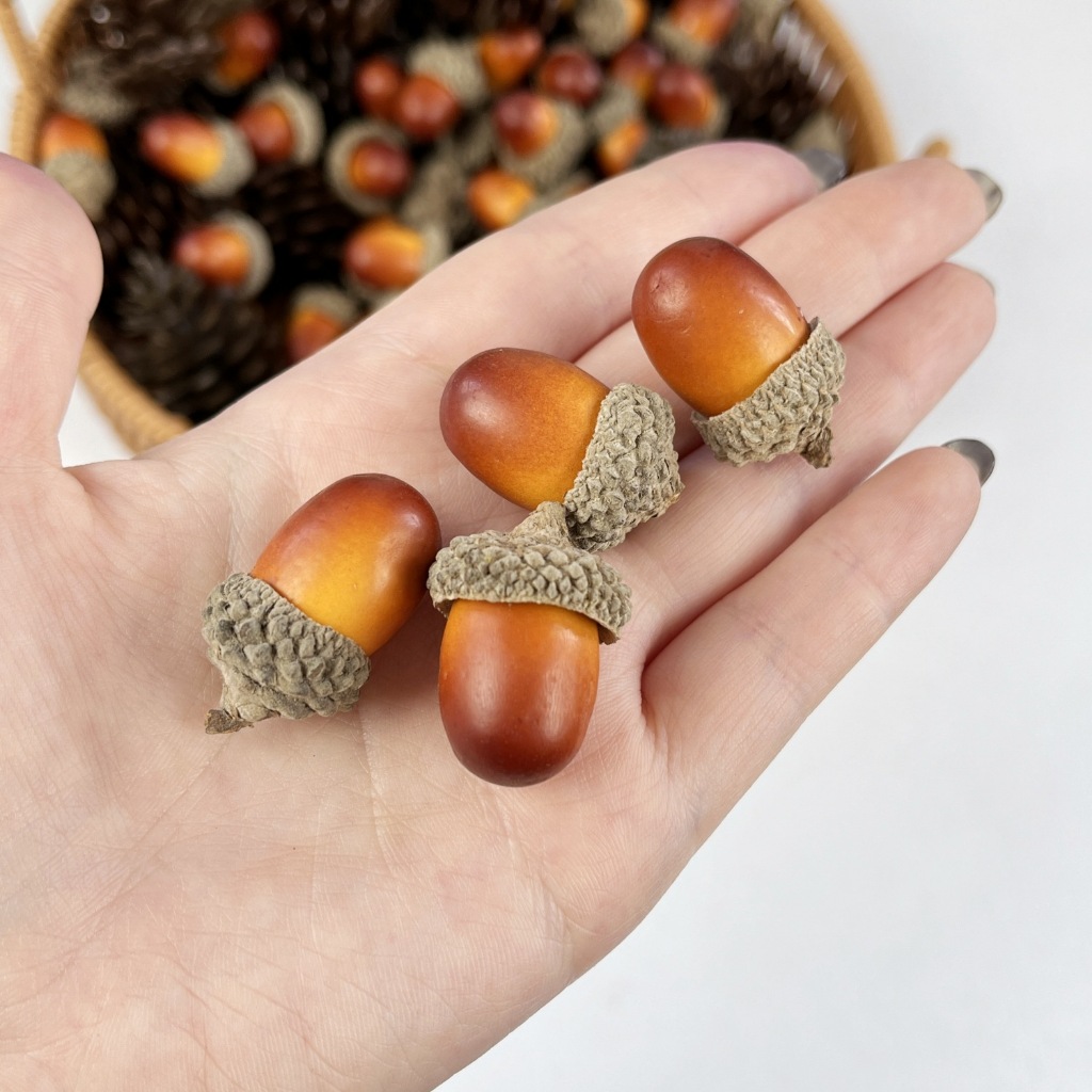 ส่งจากไทย ผลไม้ปลอม ลูกโอ๊กปลอม 3.5*2.2 ซม.