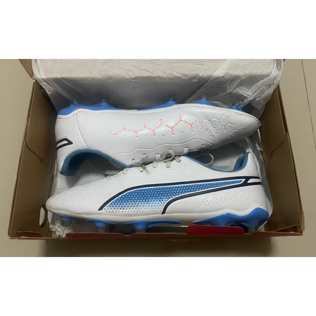 รองเท้าสตั๊ด puma king