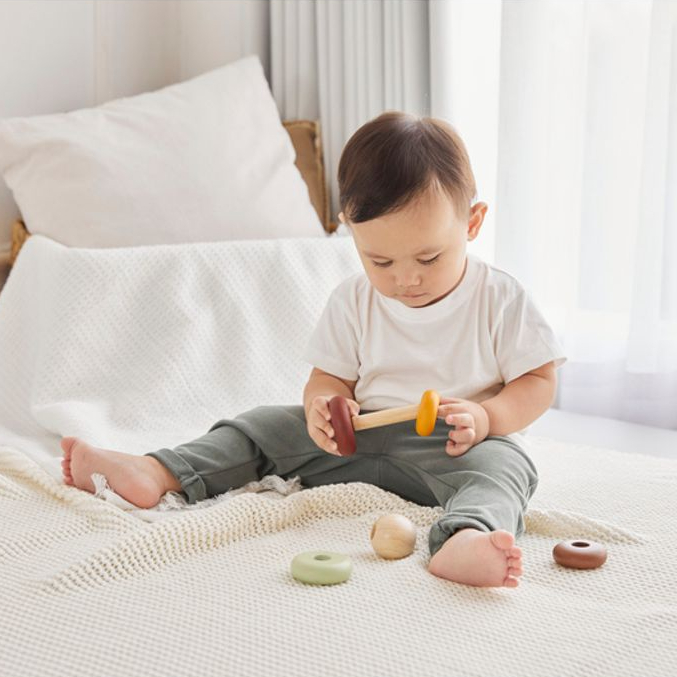 PlanToys ของเล่นไม้ 5286 My First Stacking - Modern Rustic เสริมพัฒนาการ สำหรับเด็กอายุ 12 เดือน ขึ้นไป — صورة 2