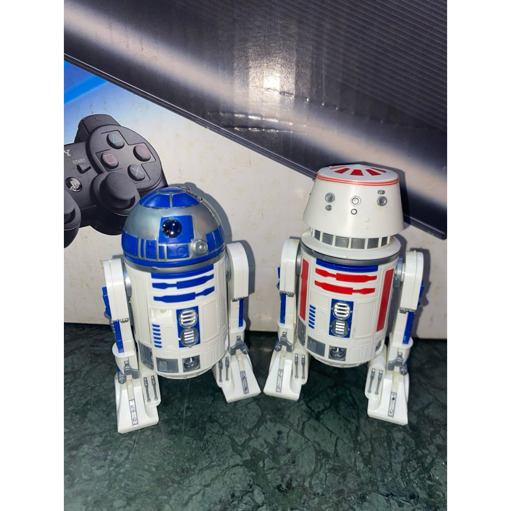 Star Wars model kit completed R2-D2 and R5-D4 1/12 scale Bandai model kit