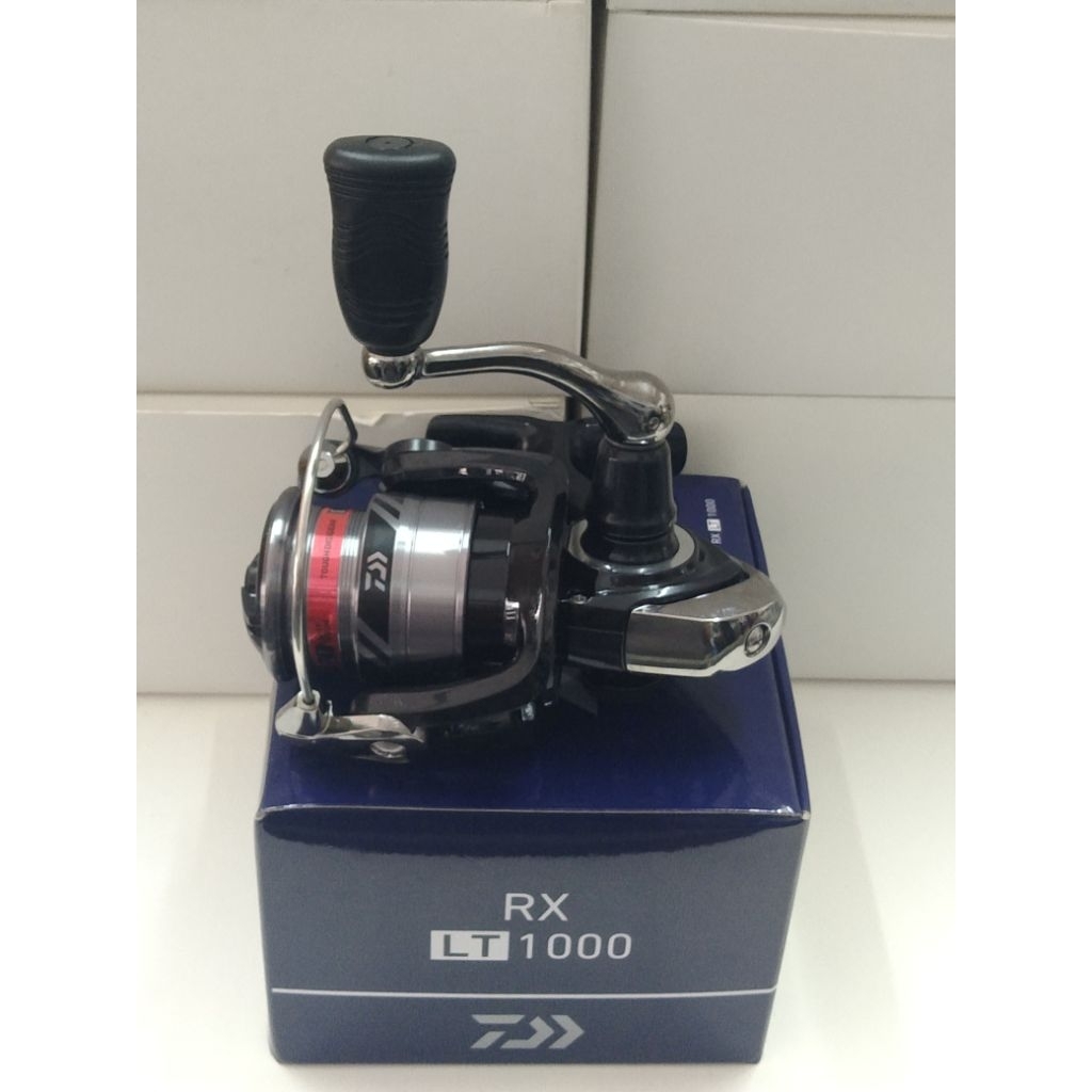 รอกตกปลา Daiwa รุ่น RX LT 1000