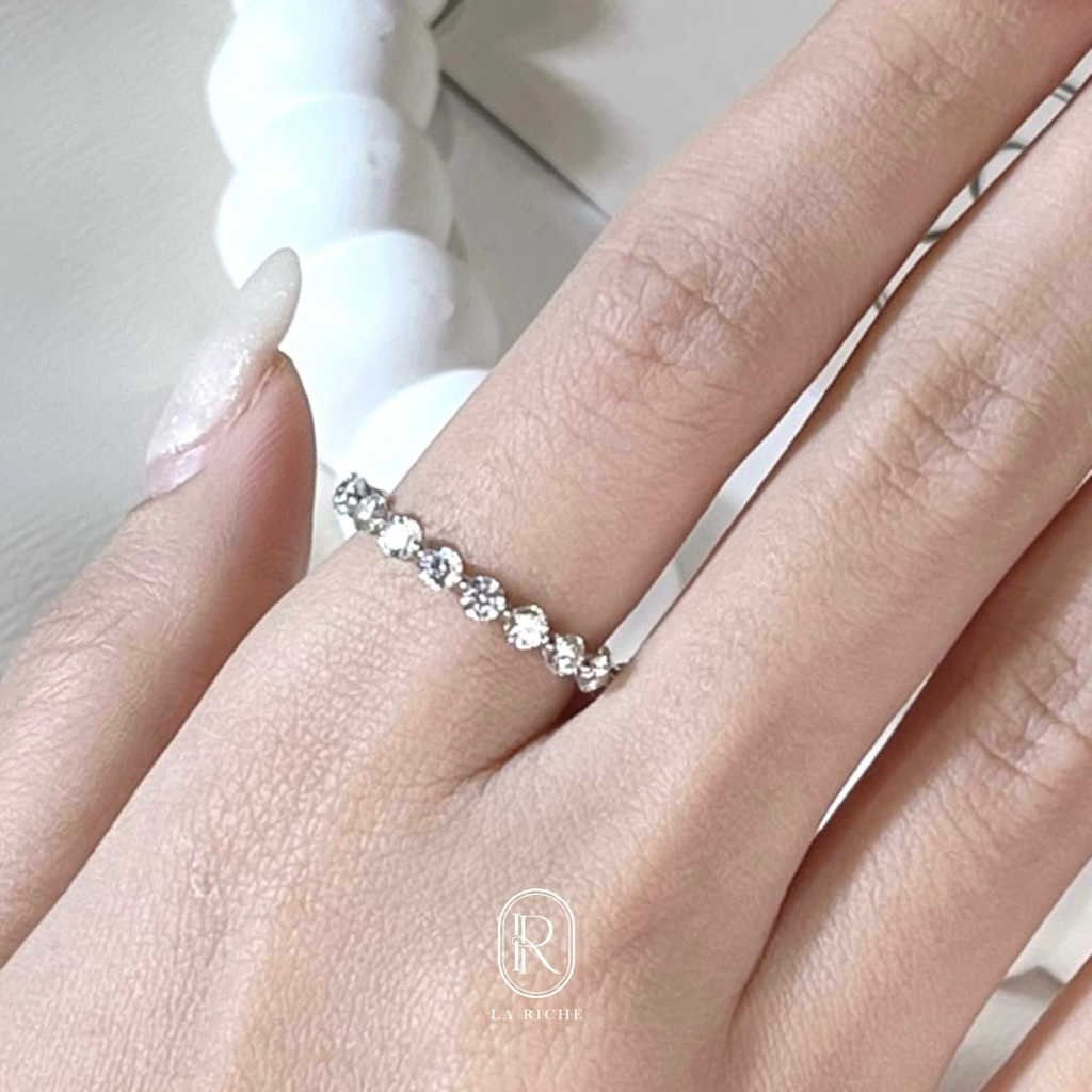 Alunae Ring แหวนอัญมณีคุณภาพสูงเทียบเท่าเพชรแท้ (ไม่ใช่CZ) ตัวเรือนเงินแท้ พร้อมใบ Warranty card