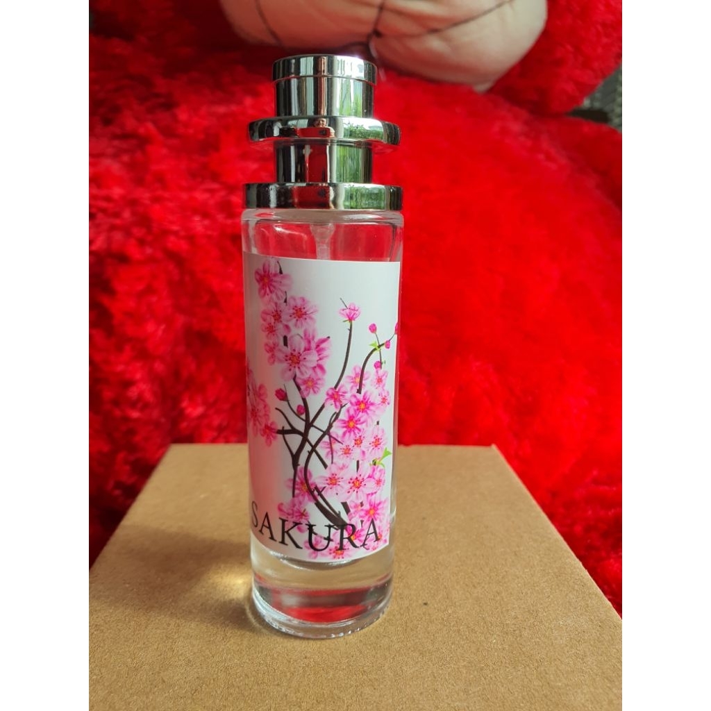 น้ำหอมซากุระบรรจุในขวด 35 ml