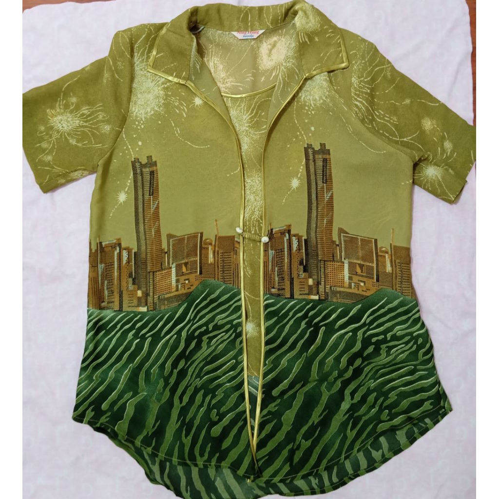 Nong Hying ผ้าพริ้วใส่สบาย รอบอก 42 ยาว 29 นิ้ว