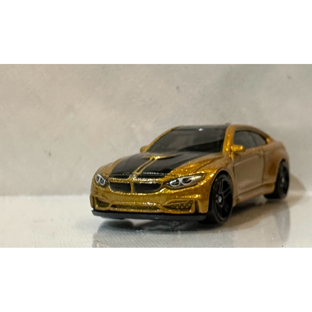 HOTWHEELS 2022 BMW M4 Gold รถสปอร์ตบีเอ็ม สีทอง