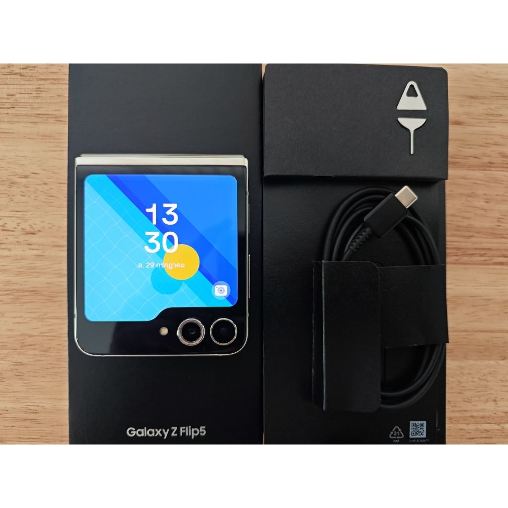Galaxy Z Flip 5 มือสองสภาพเยี่ยม
