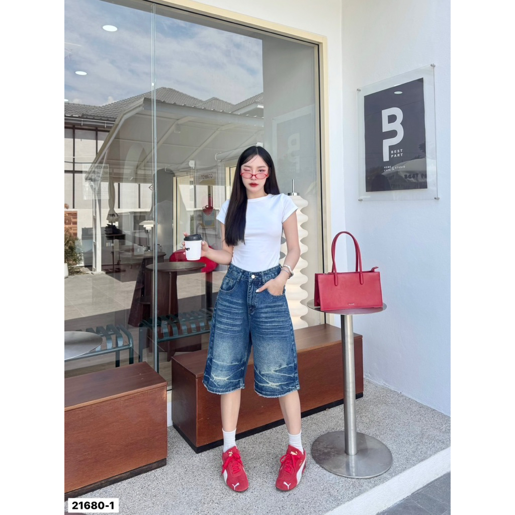 กางเกงยีน 🩷ทรงสี่ส่วนแต่งเฟส YME BRAND