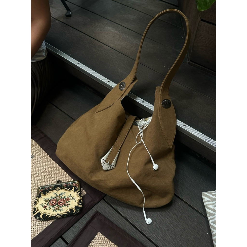 Ronnie’s hobo bag กระเป๋าทรงโฮโบ