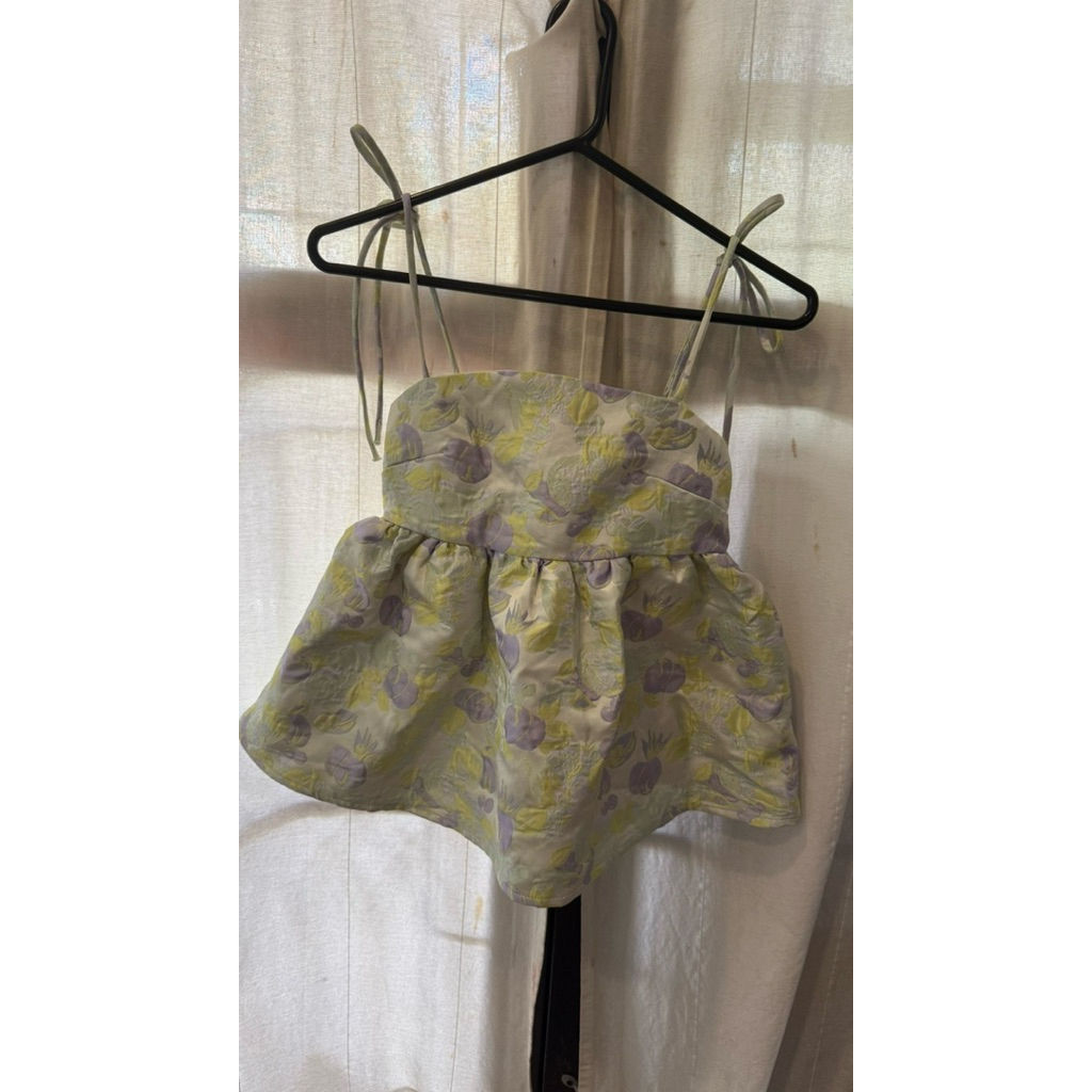 🪐เสื้อสายเดี่ยวstylist shop มือสอง🪐