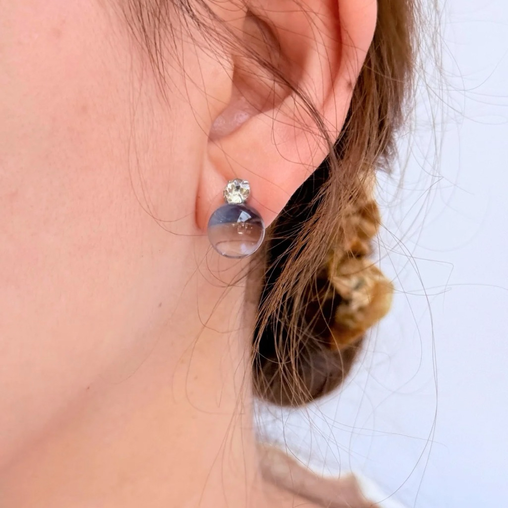 ต่างหูแก้ว รุ่น Skyglow แบรนด์ Lily.Joy