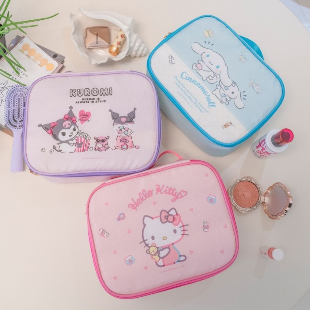 กระเป๋าใส่เครื่องสำอางค์ Sanrio : Sanrio Travel Cosmatic Bag