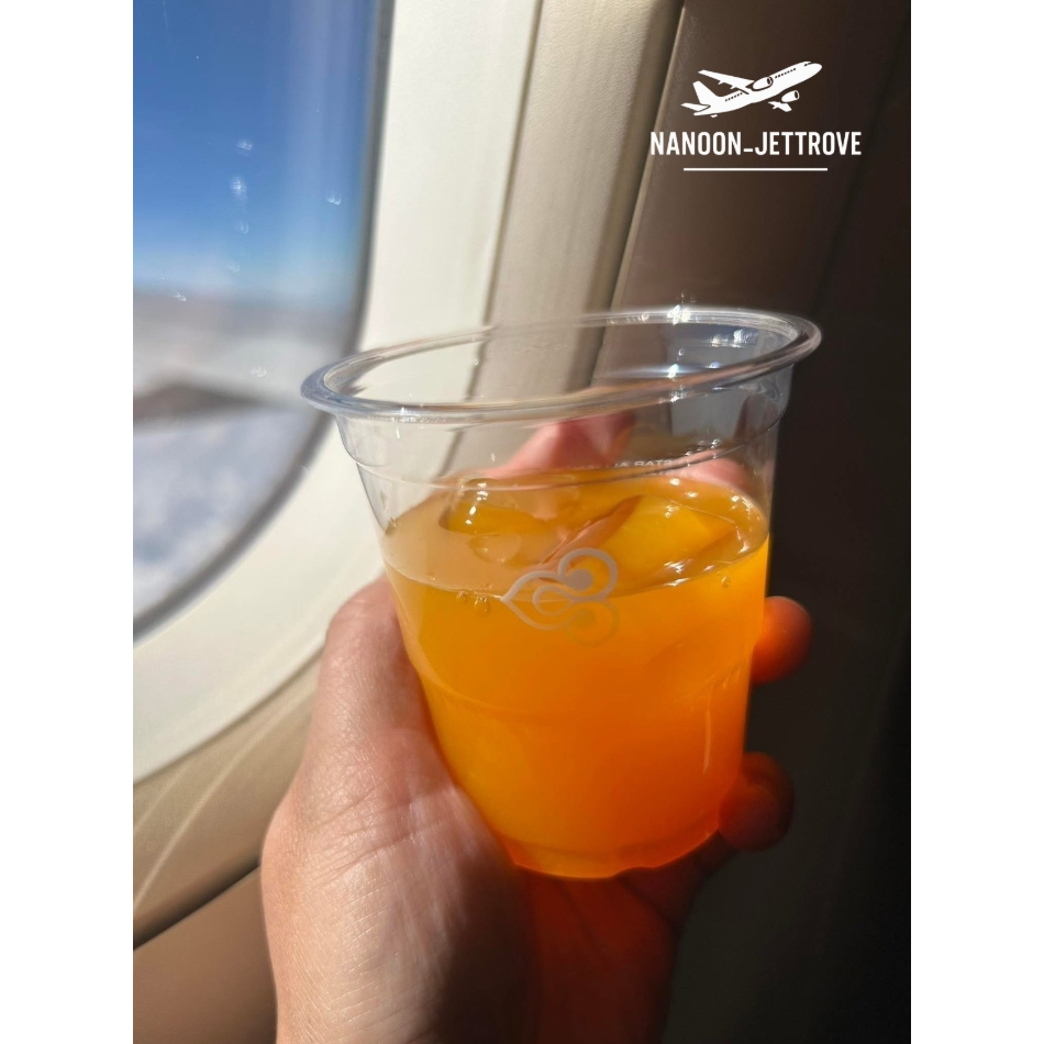 ✈️ NEW Thai Airways Plastic Cups 8 Oz แพ็คละ 50 ใบ Authentic ของใหม่ แก้วน้ำการบินไทย