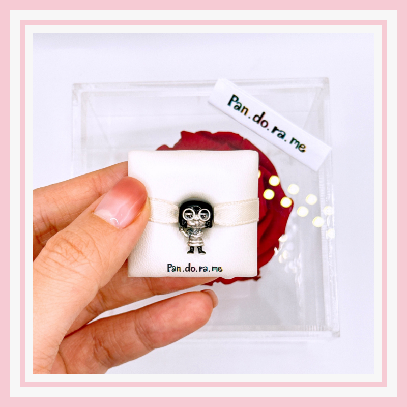 [พร้อมส่ง สินค้าแท้ 💯] pan.do.ra Disney Pixar Edna Charm
