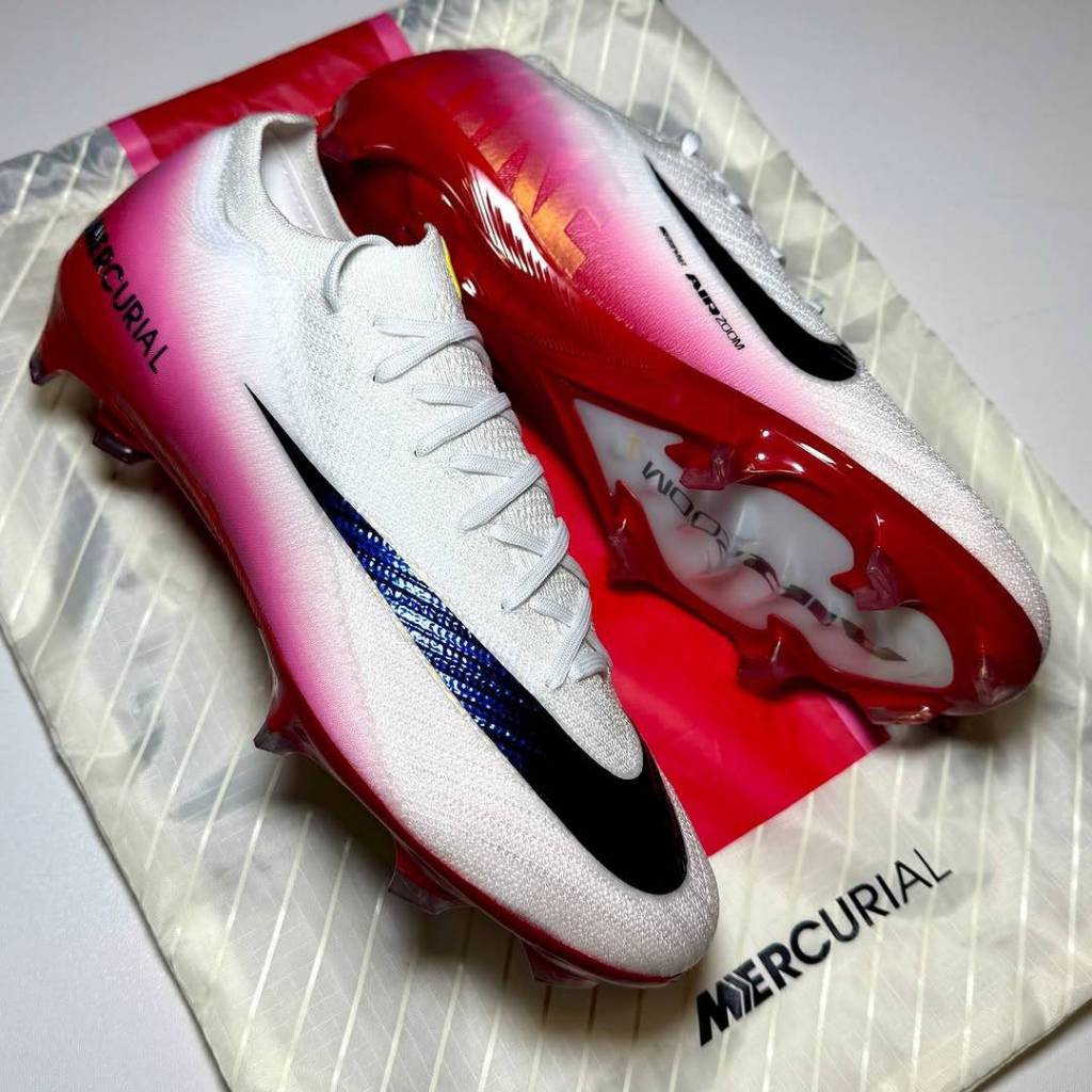 รองเท้าสตั๊ด Mercurial Vapor  Air Zoom 16