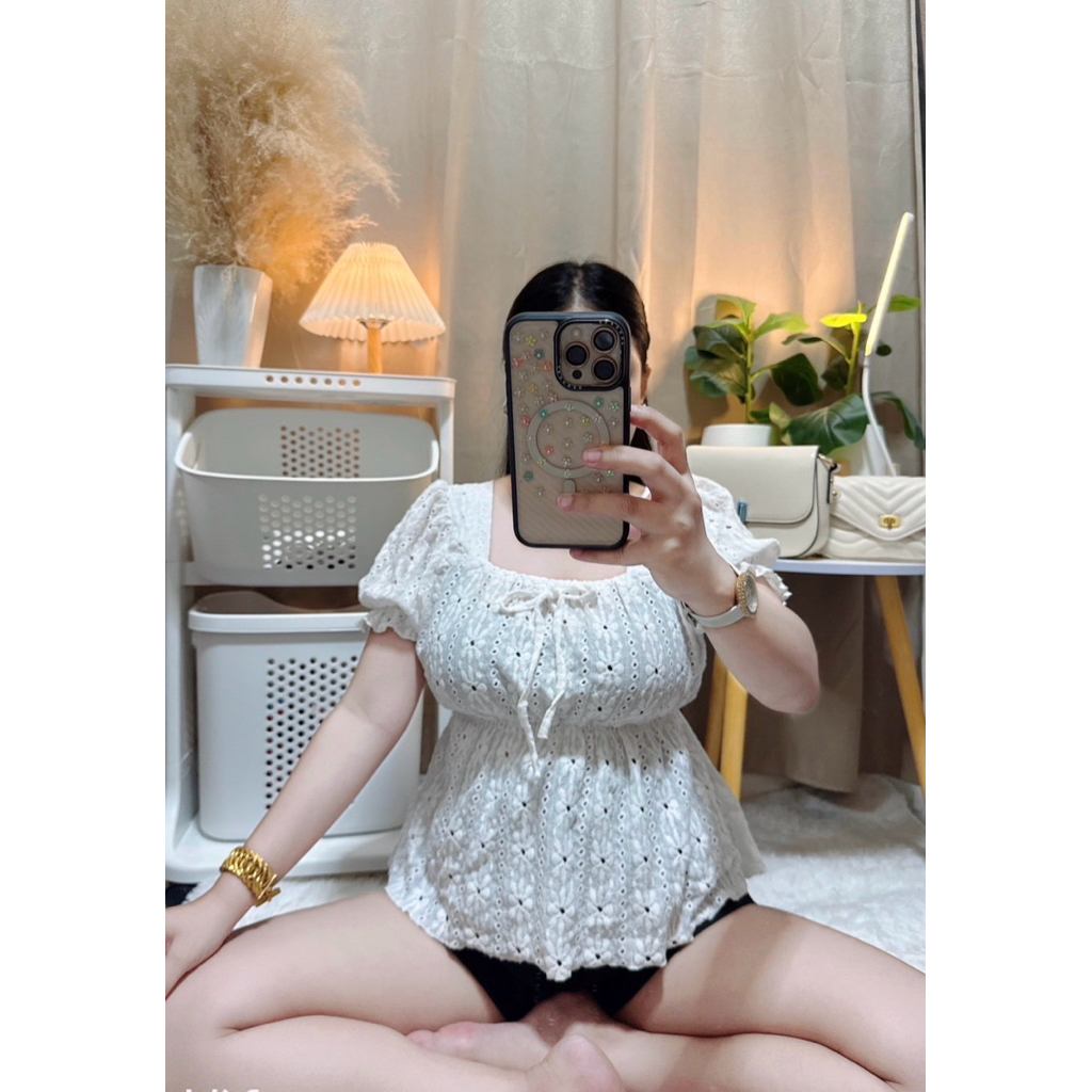 367 เสื้อสาวอวบ แขนสั้นลายฉลุน่ารัก :อก34-46