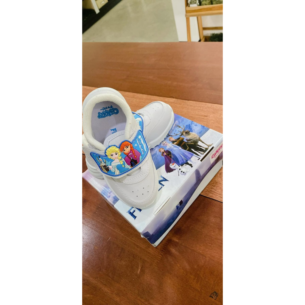 รองเท้านักเรียน ดำ/วอร์มขาว เทป ลาย Frozen เด็กหญิง เตรียมอนุบาล - อนุบาล1 และรุ่น Angle Pop นางฟ้า 